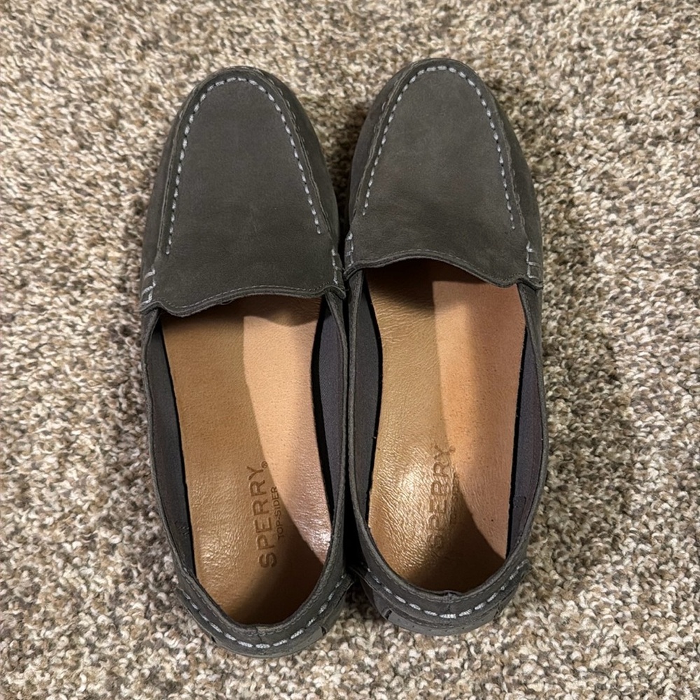 Sperry grey suede loafers women’s sz 7